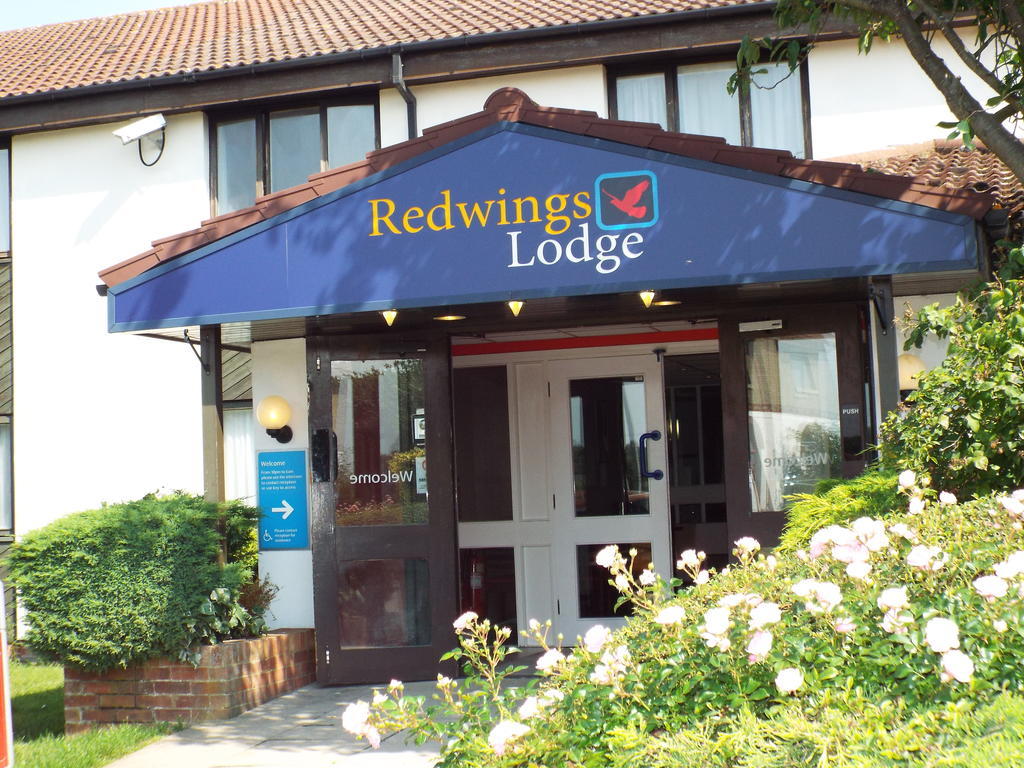 Redwings Lodge Baldock Exterior foto
